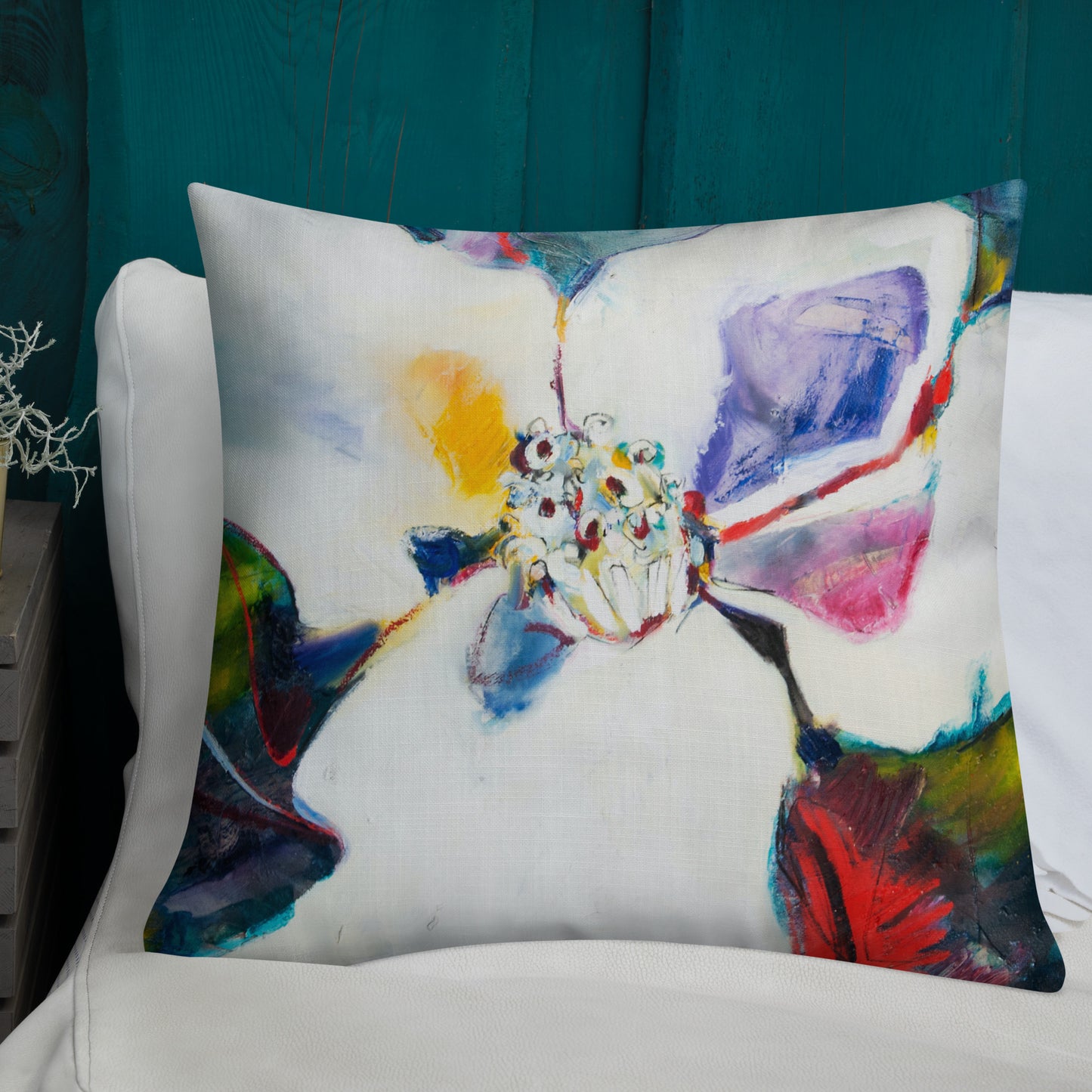 Kira's Magnolia II Premium Pillow