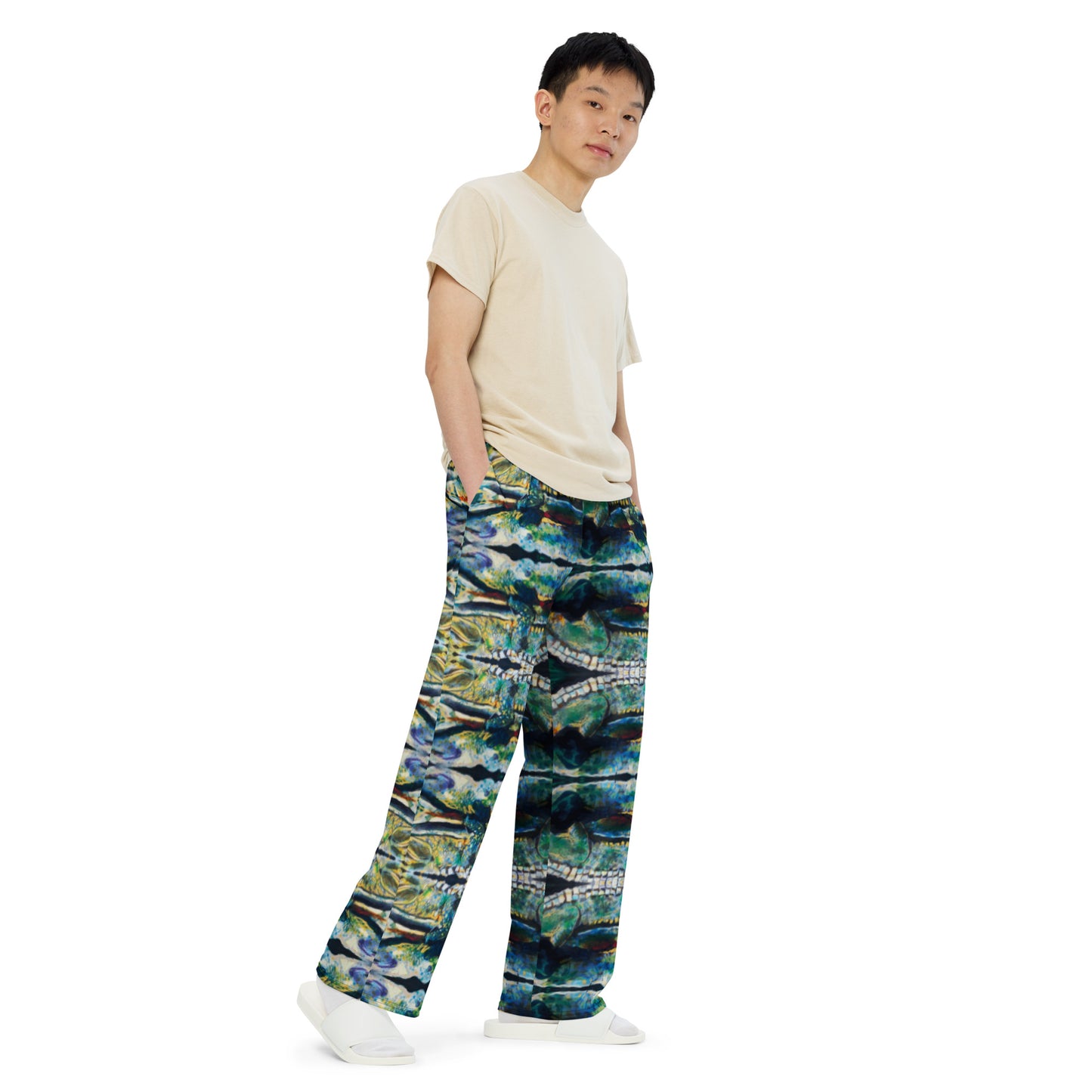 Psychedelic Gator with Reflection All-over print unisex wide-leg pants