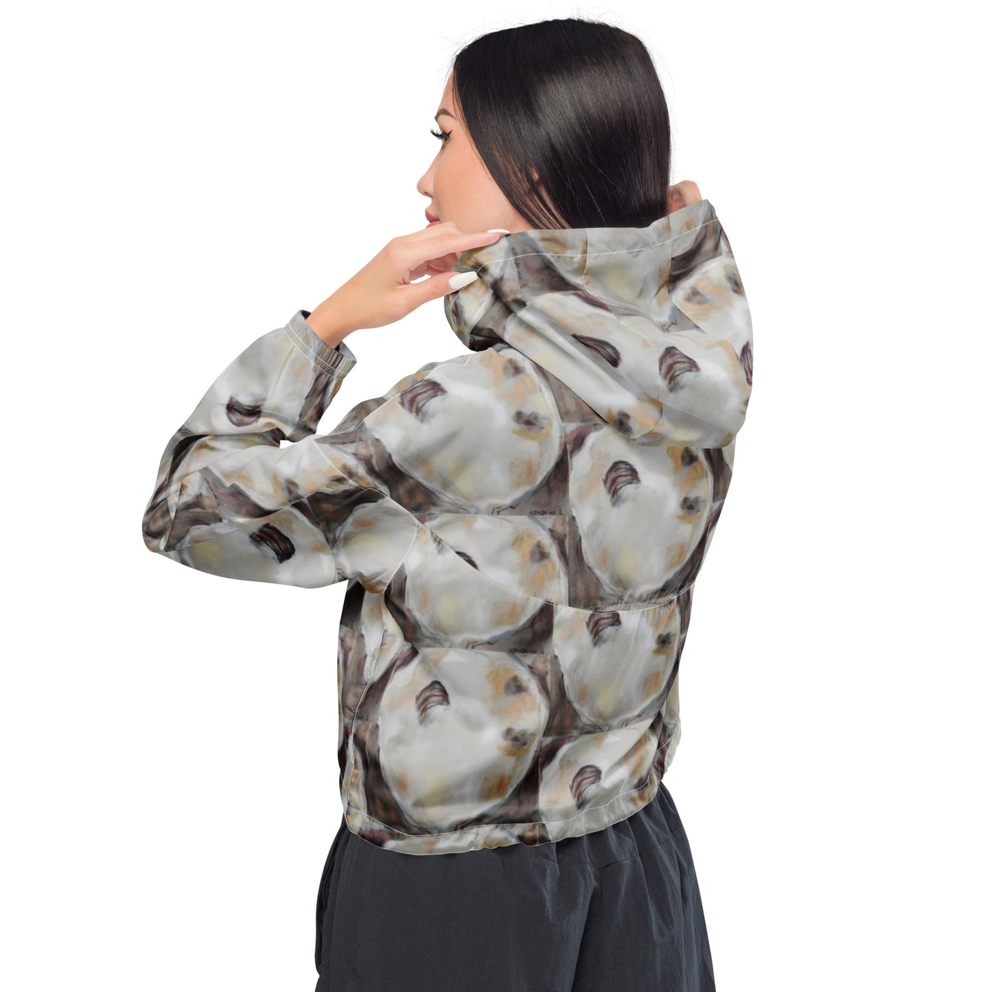 Neutral Oyster Shells Women’s cropped windbreaker